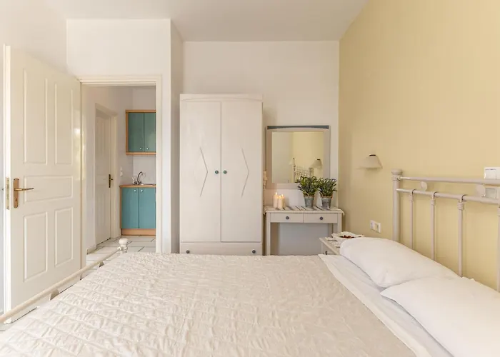 Orkos View Mikri Vigla